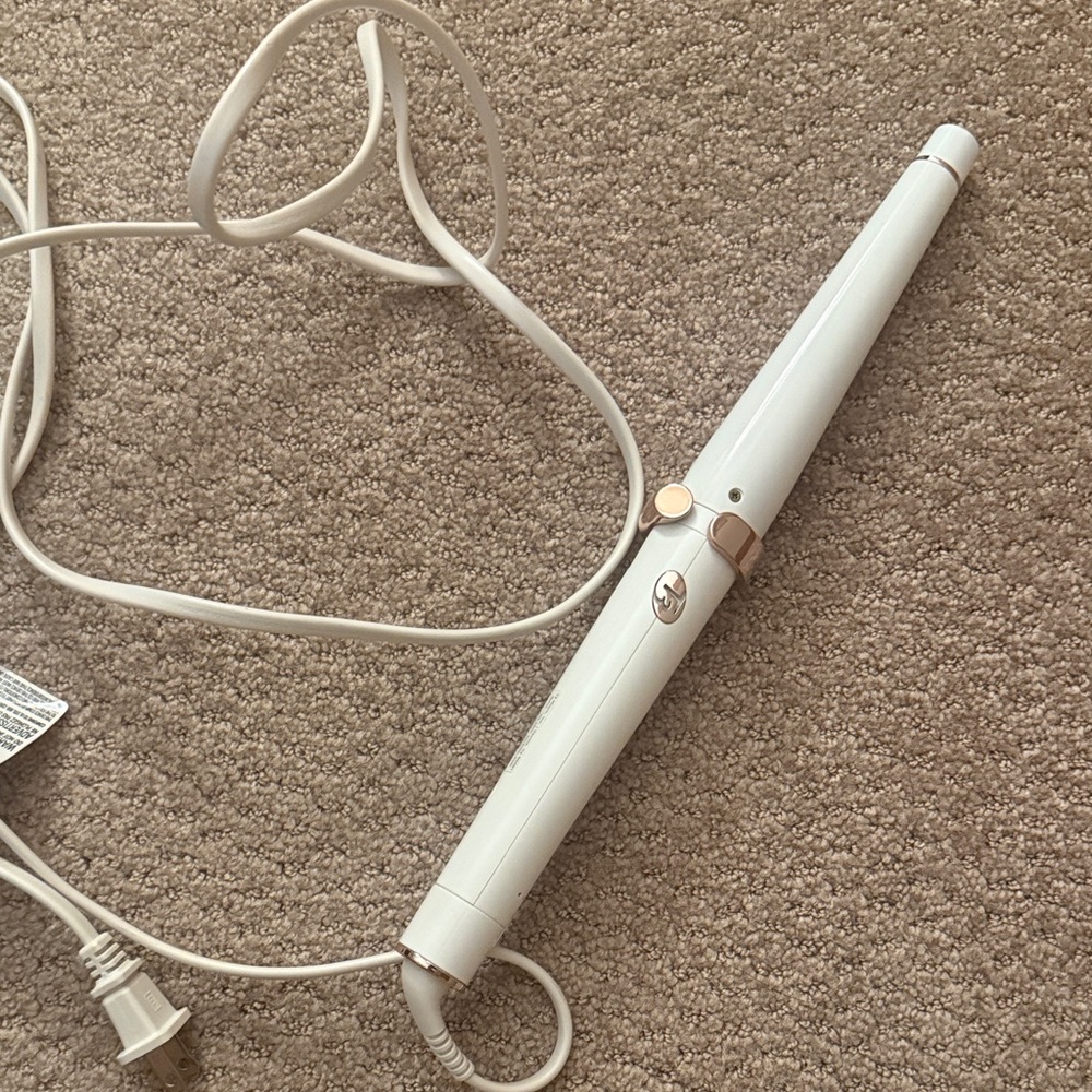 T3 SinglePass Wave Professional Tapered Ceramic Styling Wand - NEW (never used)